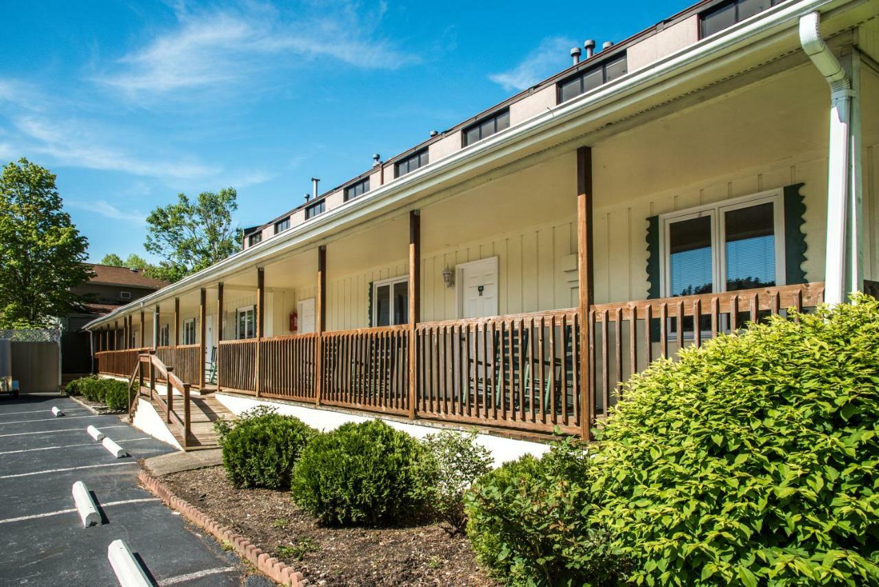 Boxwood Lodge Blowing Rock Near Boone-University Buitenkant foto