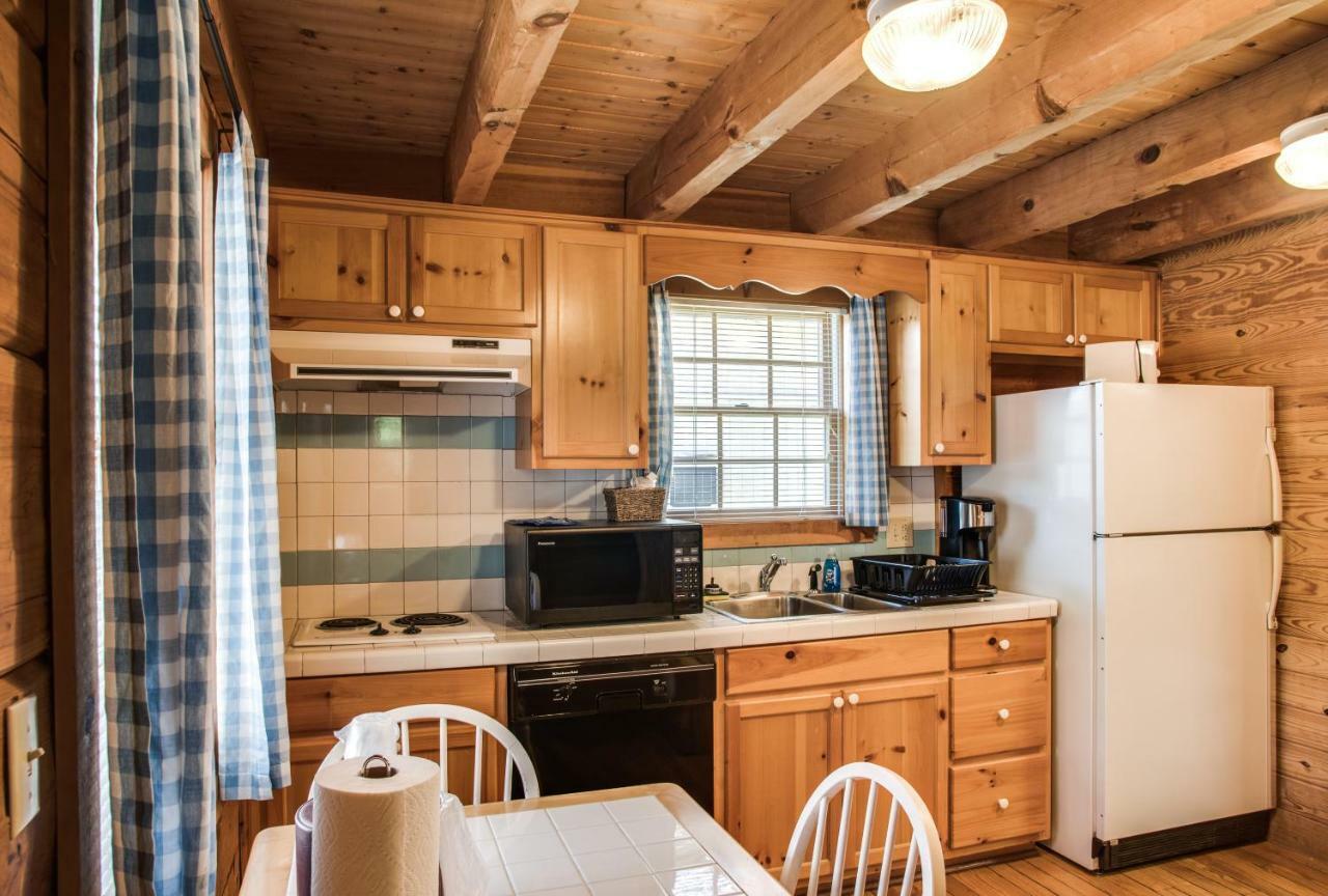 Boxwood Lodge Blowing Rock Near Boone-University Buitenkant foto