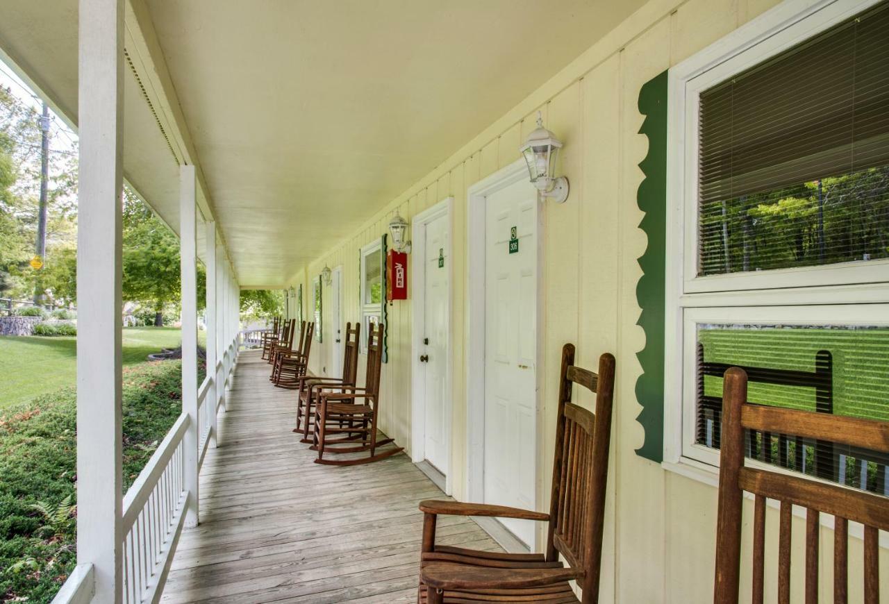 Boxwood Lodge Blowing Rock Near Boone-University Buitenkant foto